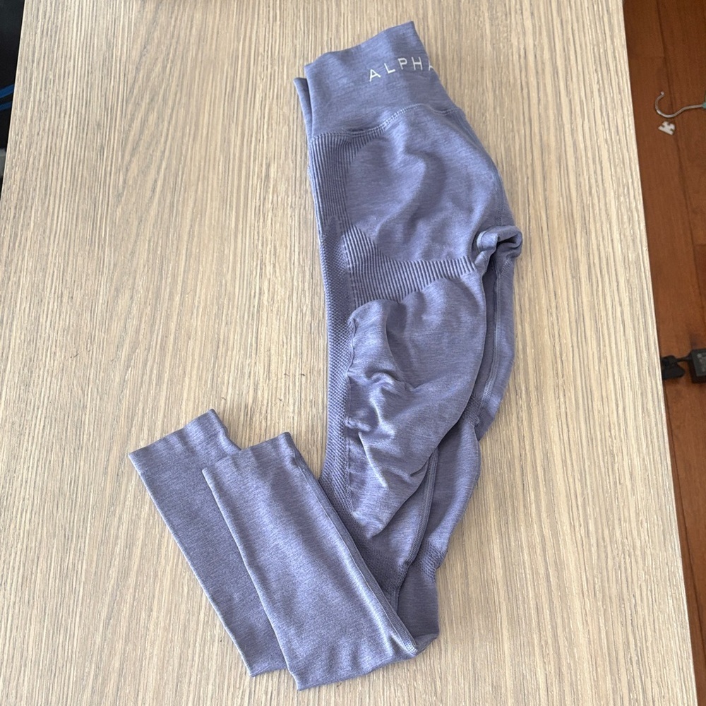 Alphalete High Rise Training Leggings Light Blue Ribbed Side Panels Size Small